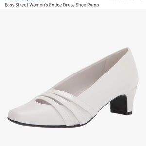 Easy Street Women's White Heeled Pumps 8W